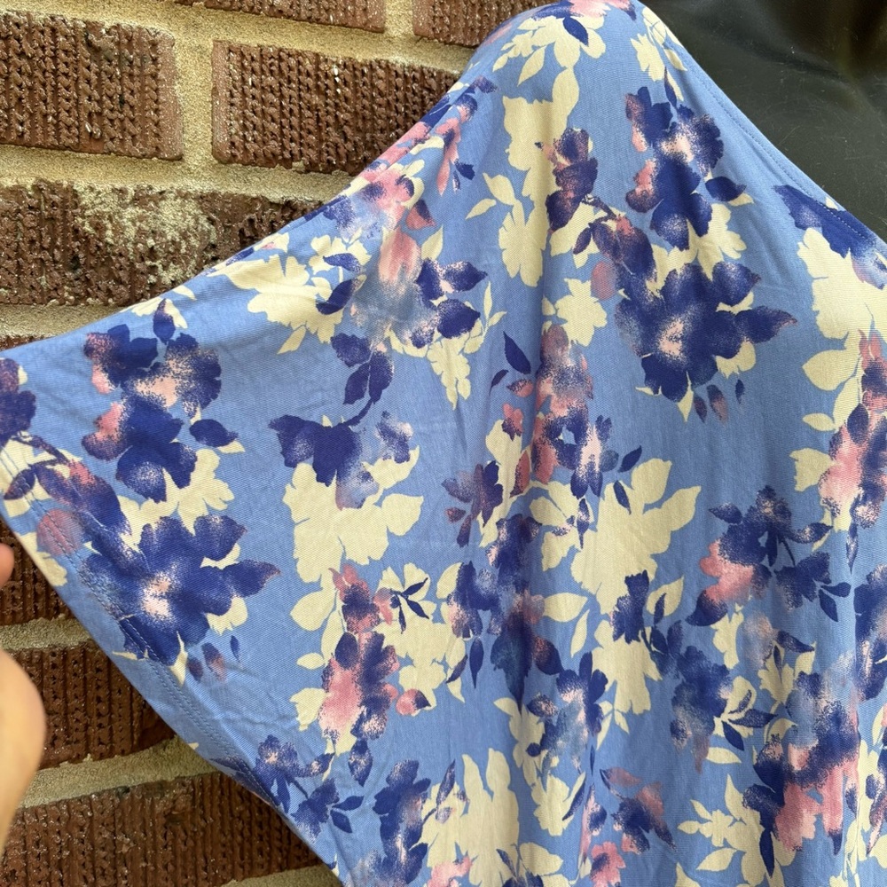Serenada Sz L Colorful Flower Print V-neck Muumuu House Dress Side Pockets NWT - Picture 3 of 10